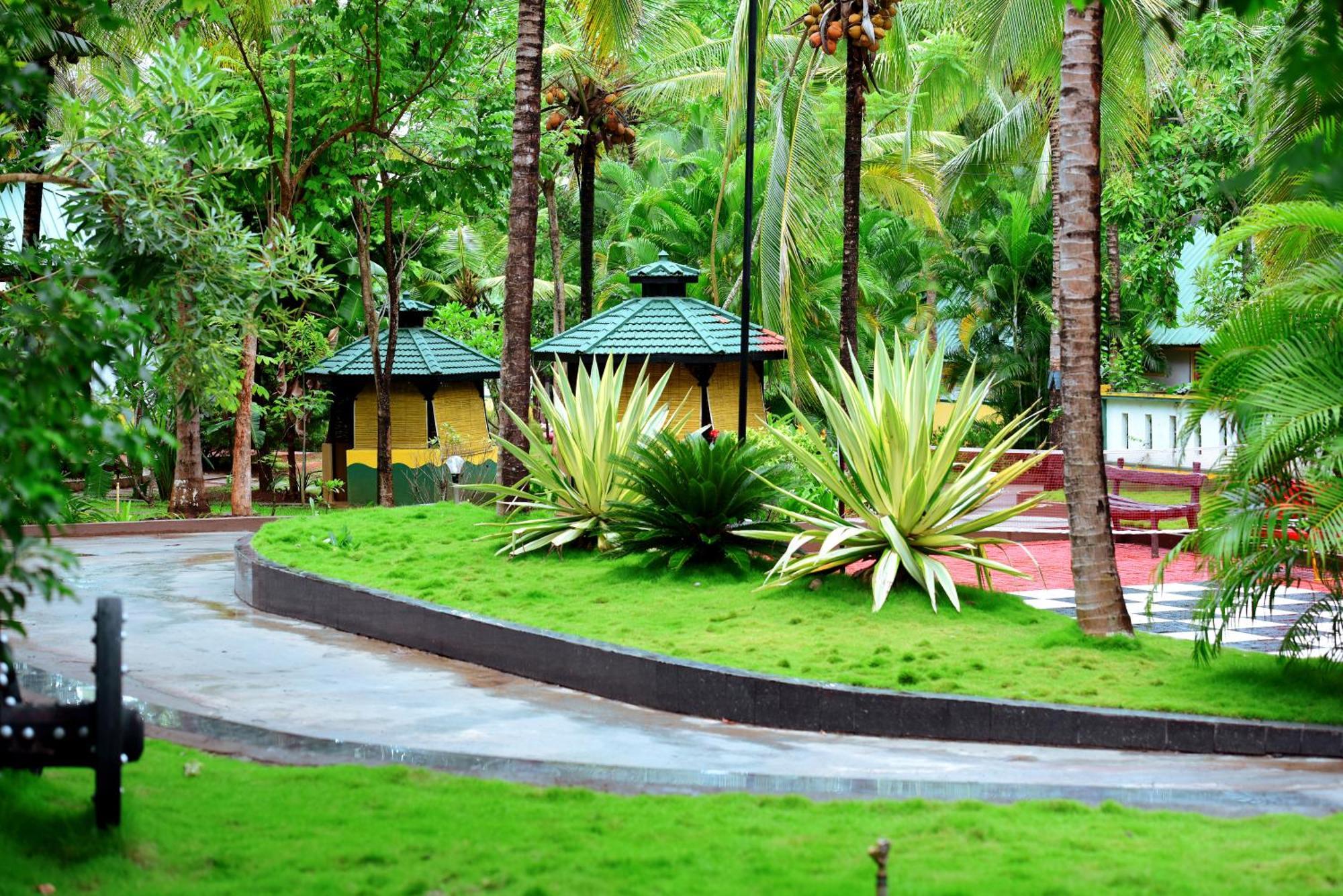 Parampara Resort & Spa, Coorg Kushālnagar Exterior photo